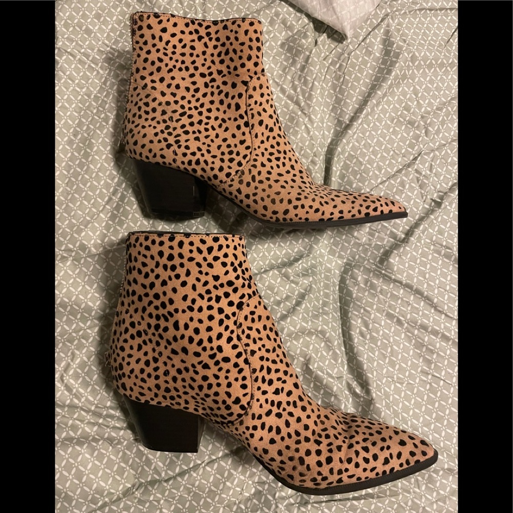 Super cute ankle boot perfect for fall!